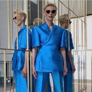 Meet your Posher, Philippa